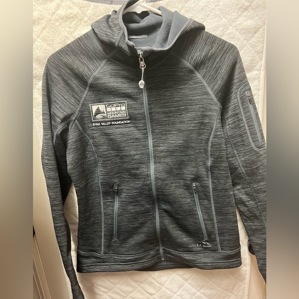 Women’s Size Small LL Bean full zip hoodie
